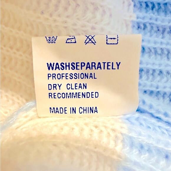 Blue and White Striped Women's Sweater Sz XL NWOT (Unbranded) - Picture 8 of 8